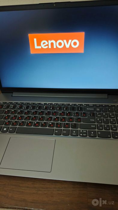 Arzon notebook Lenovo ideal holatda