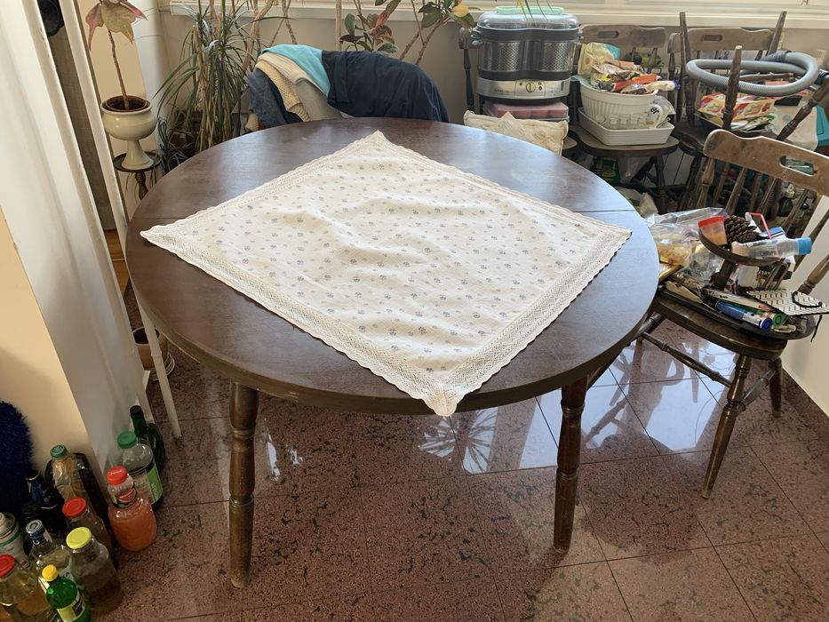 Комплект маса + 6 стола - масивна, дървена маса за хранене