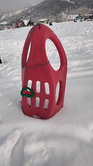 Продам санки в хорошем состоянии