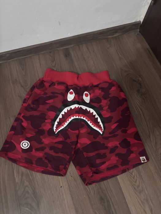 Vand pantaloni bape