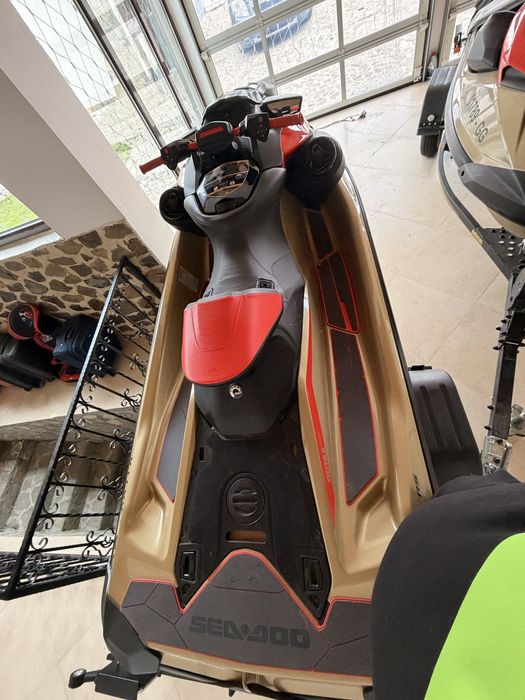 De vanzare  SEA-DOO RXP-X  RS 325