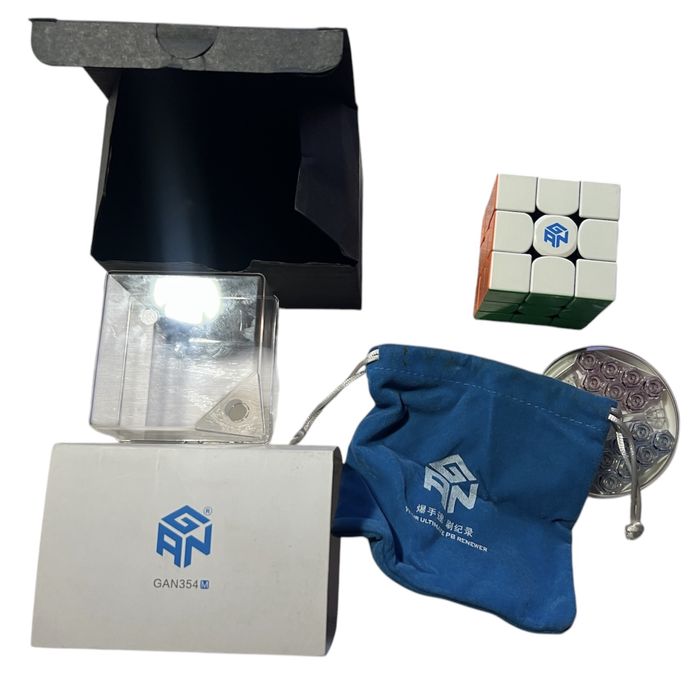 Gan 354 M Кубик Рубика