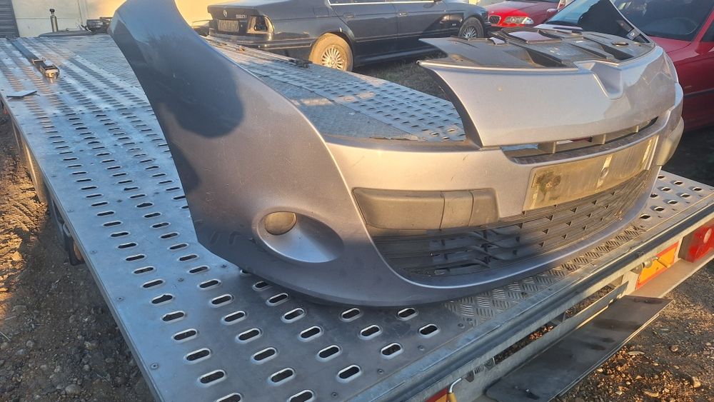 Capota tragar bara fata faruri triple  aripi renault megane 3