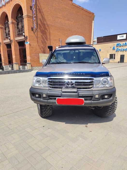 Продам автомобиль Toyota Land Cruiser 105