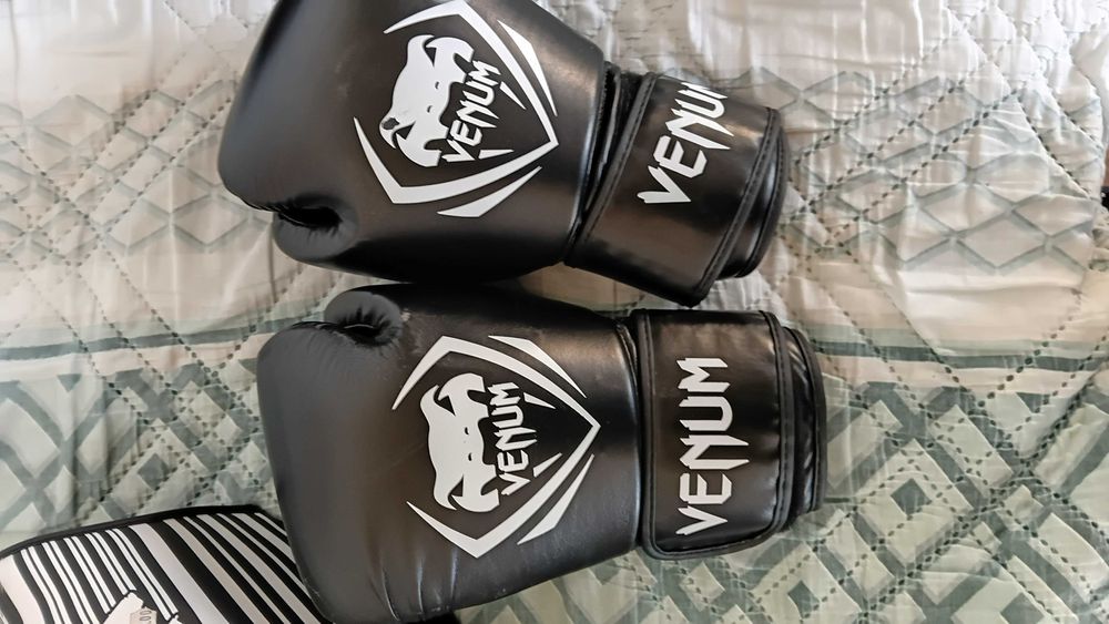 Ракавици и протектори за крака