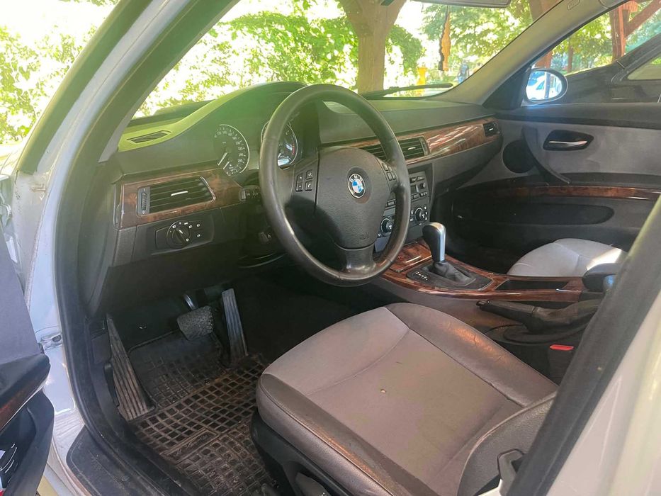 BMW Seria 3 320dA e90