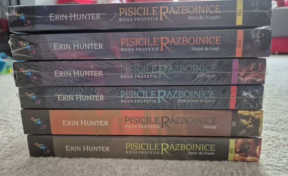 Seria Pisicile razboinice, set 6 carti, Noi sigilate