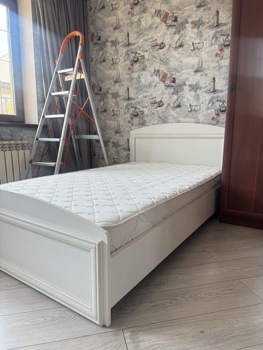 Кровать 120*200 с матрасом