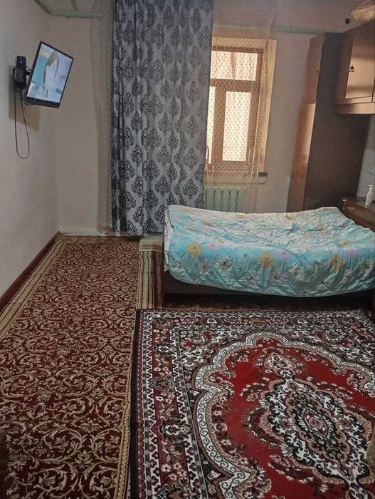 Продаю. свой дом 5 комнат с участком 8 сот. Uy uchstka 8 sot sotiladi