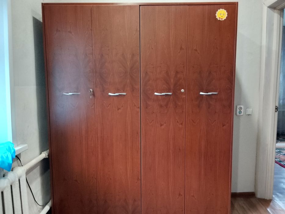 Продам шкаф в хорошем состоянии