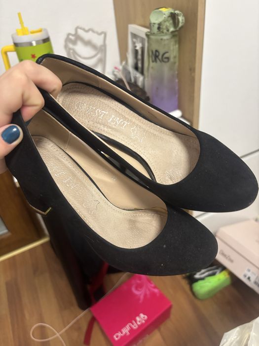 pantofi eleganti din catifea negra