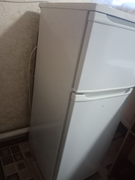 Холодильник  жағдайы жақсы