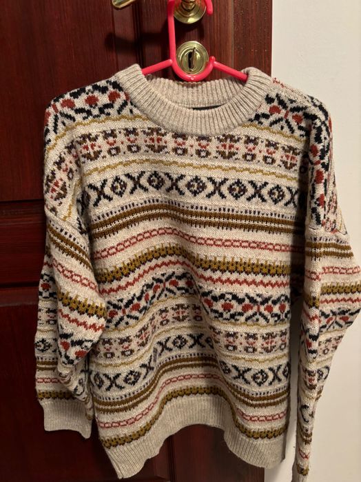 Дамски пуловери, някои обличани един път