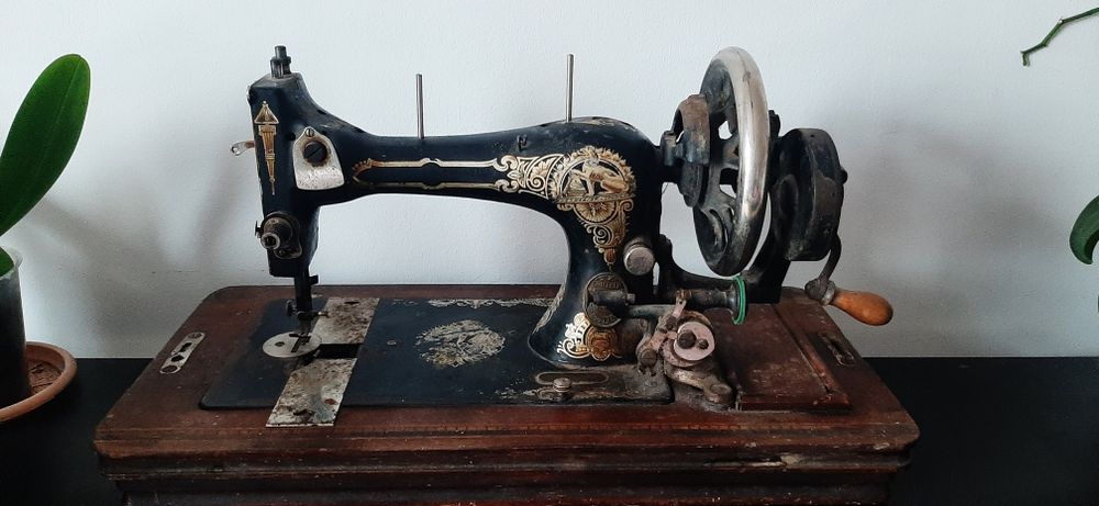 Masina de cusut manuala Gritzner