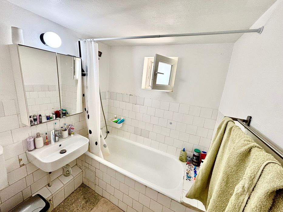 Vând apartament 3 camere