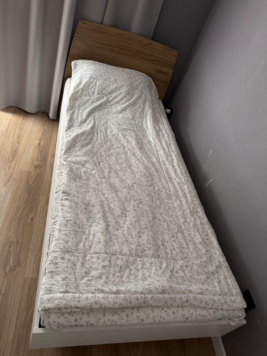 Кровать односпальная б/у