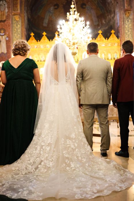 Vand rochie de mireasa Aryanna Karen