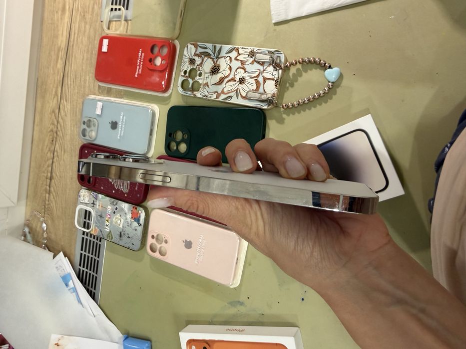 Продам iphone 14 pro max 512gb