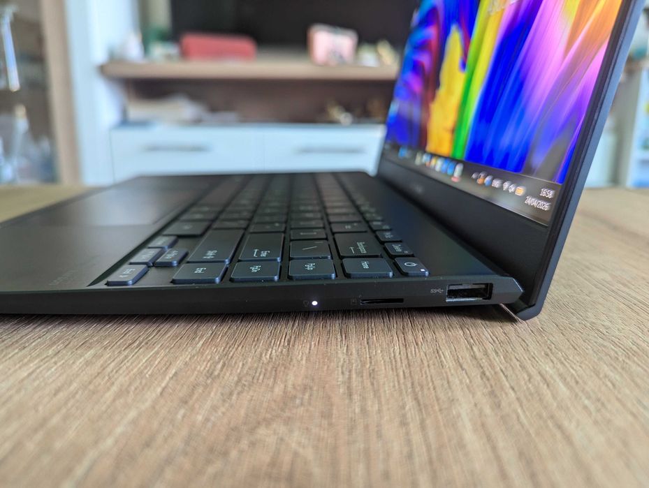 Лаптоп Asus ZenBook OLED 13" UX325E 8GB | 512GB SSD | i5-1135g7