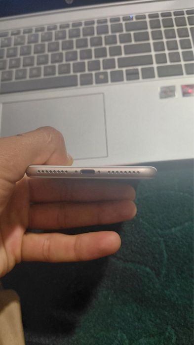 Iphone 7plus sotiladi. 350 ming kelishamiz