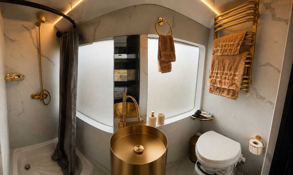 Кемпер Iveco Crossway Grand Express – 6 места, соларна система