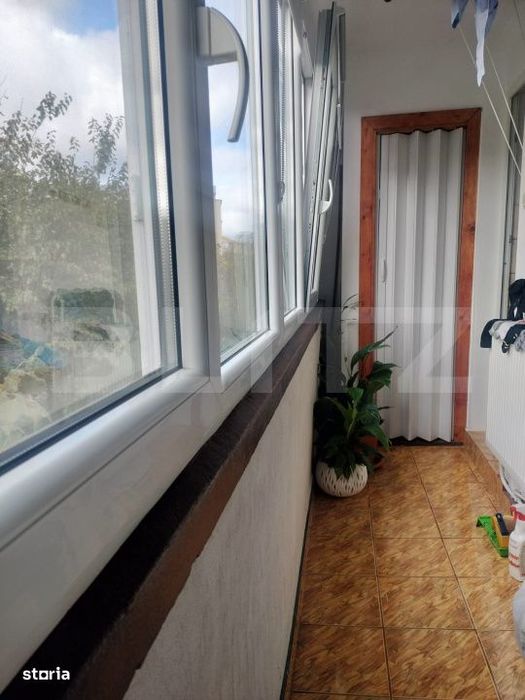 Apartament de vanzare, cu 2 camere, spatios si complet renovat, zona B