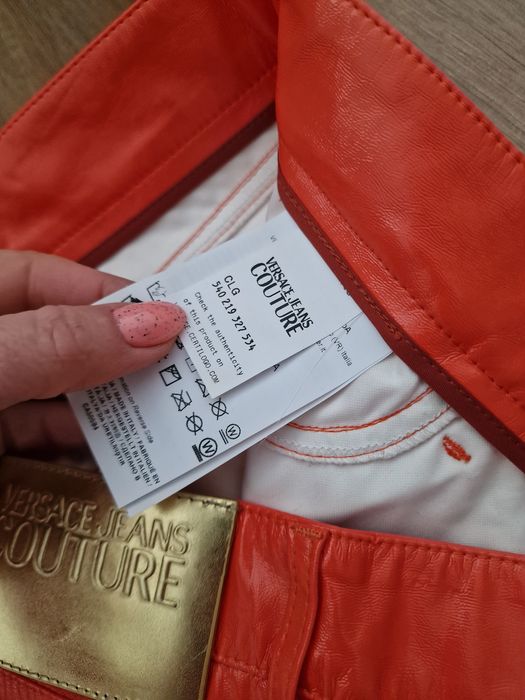 Страхотни дамски панталони VERSACE JEANS COUTURE размер 31