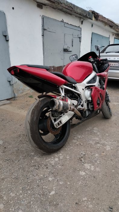 Продам мотоцикл ямаху r6 2002 год