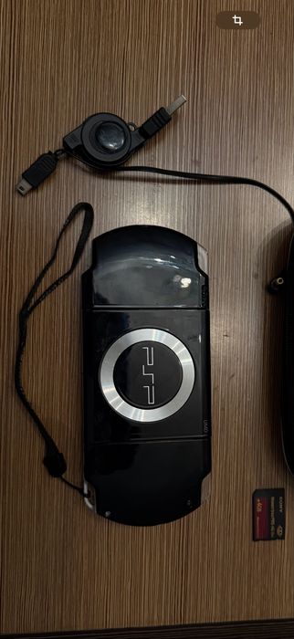 PSP 2000 купи её и окунись в детсво