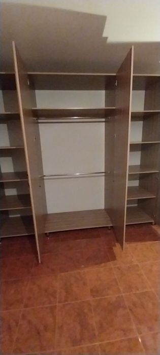 Коричневый шкаф Материал из Европы