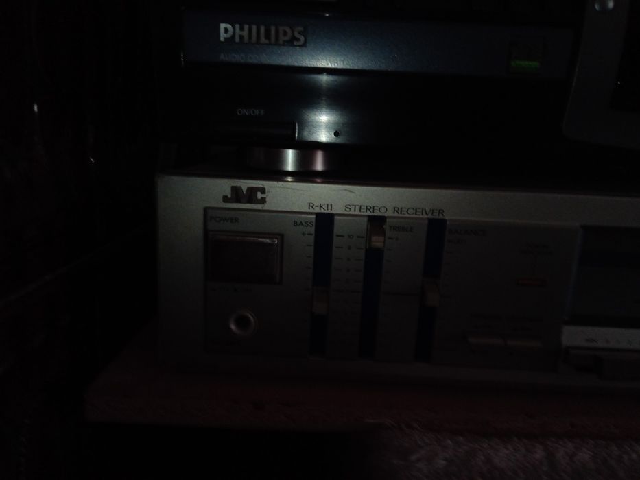 Amplificator cu radio JVC R-K11 . stereo 2x25w