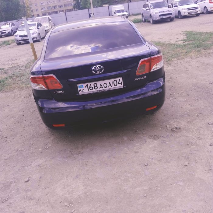 продаётся автомобиль  Toyota