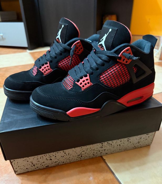 Jordan 4 Red Thunder