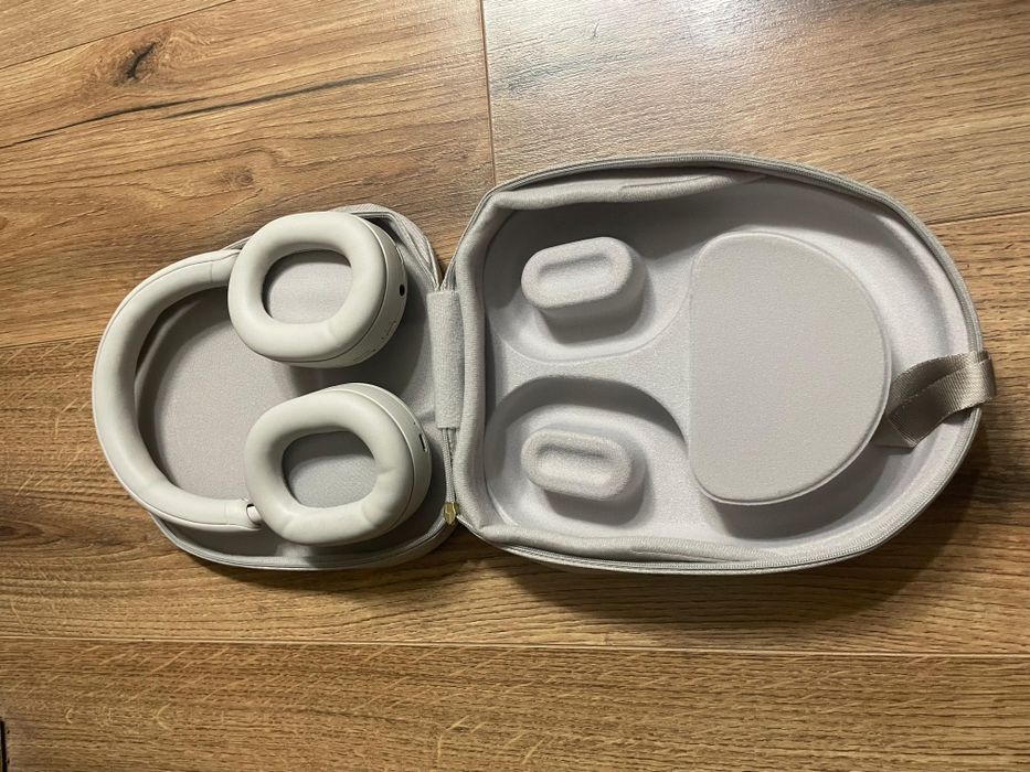 Наушники Sony WH-1000XM5