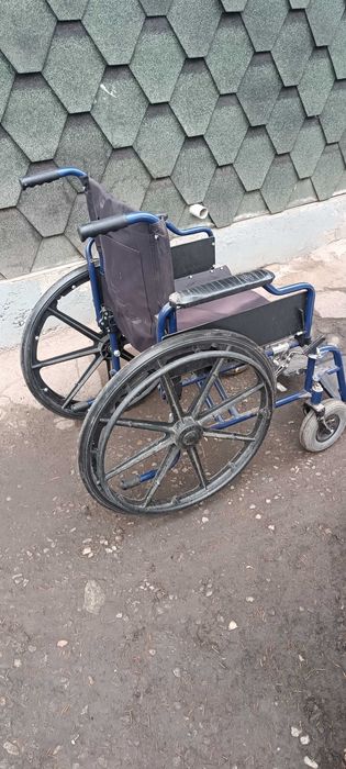 Кресло инвалидное