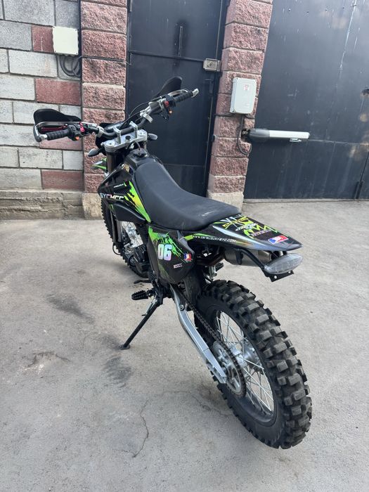 Эндуро мотоцикл 06 300 кубов