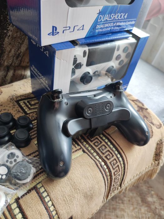 Продам PS4 FAT 500 GB в комплекте за 95000