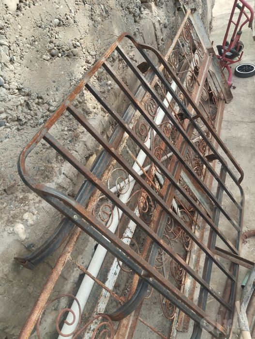 Bagaj vaz 2107 Sotiladi