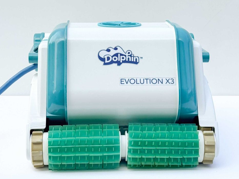 Robot curățare piscină Dolphin Evolution X3