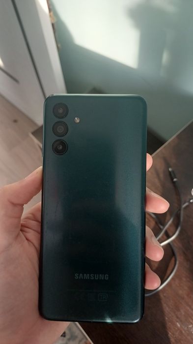 Продам самсунг А04s