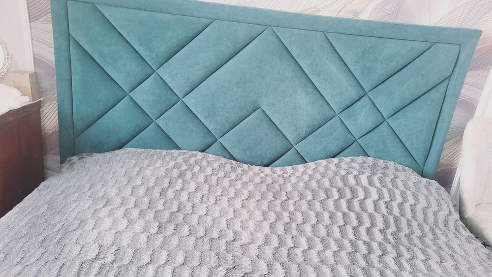 Кровать двуспальная 180*200