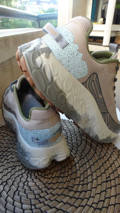 Чисто нови маратонки номер 44.5