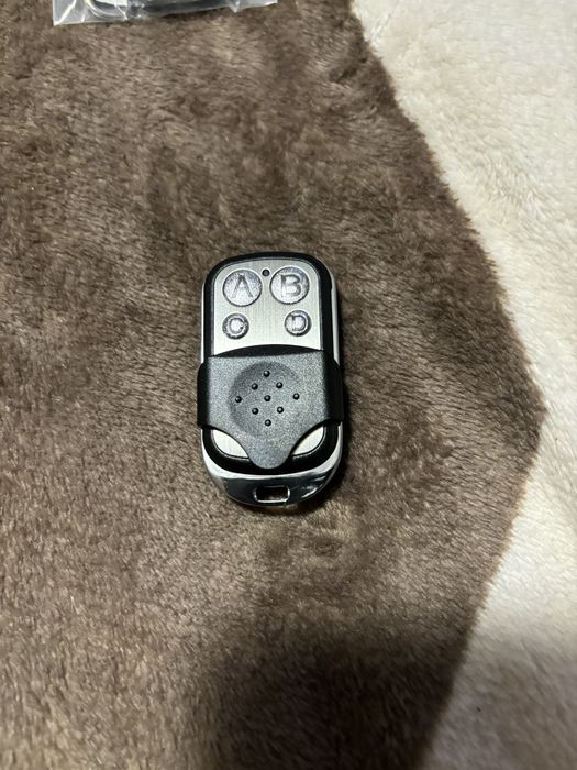 Telecomanda de garaj universala/Huse chei si brelocuri audi a6 c7