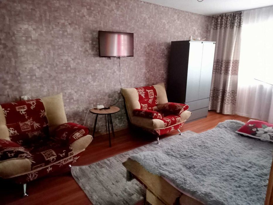 Продаётся 2-х комнатная квартира в центре города