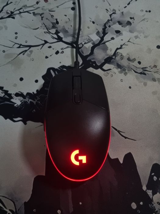 Игровая мышь Logitech G102 Lightsync