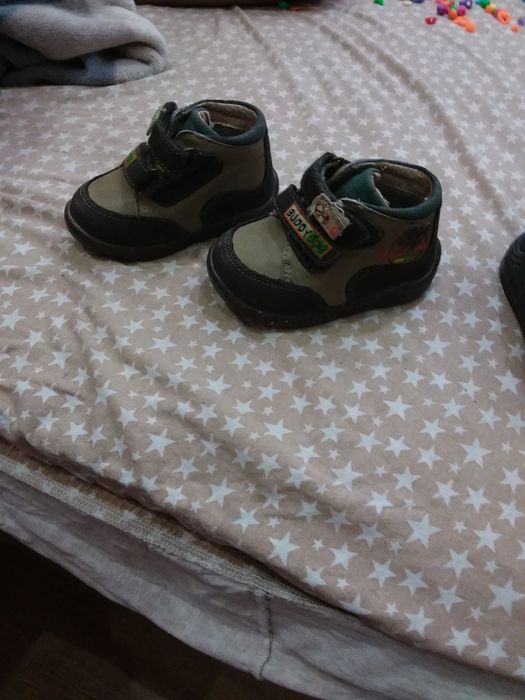 Обувь на малыша на осень и зиму