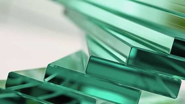 Стекло каленое для перегородок.