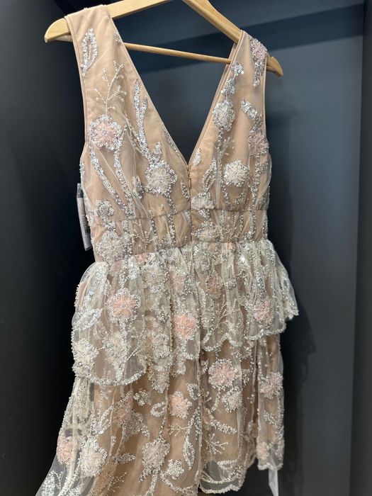 Self-Portrait рокля с пайети и флорални апликации