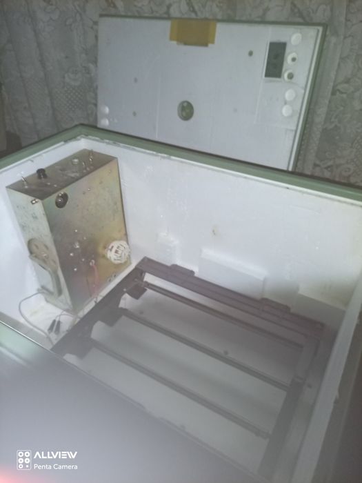 Incubator automat producție rusească