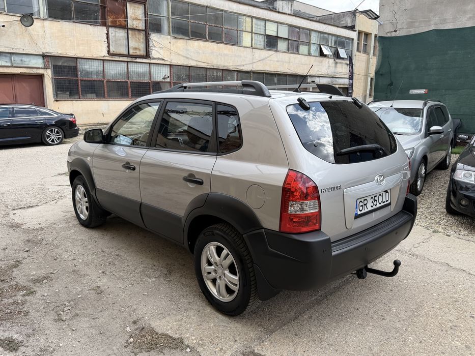 Hyundai Tucson 2.0 Benzină + GPL • 141 CP • ITP 09.2027 • GPL 2036 • AC • TCS